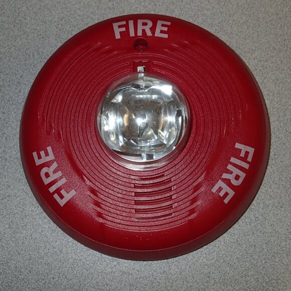 Ceiling Horn Strobe - pre owened - Picture 1 of 6